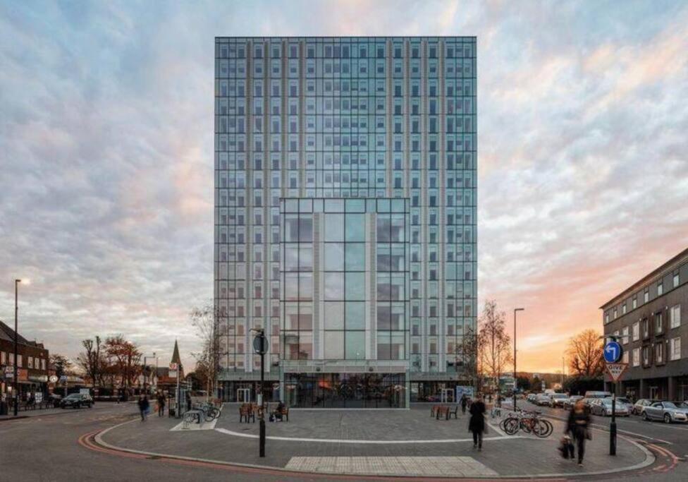 Sleep 7 20 Mins From London Waterloo Bp65 Appartement Buitenkant foto